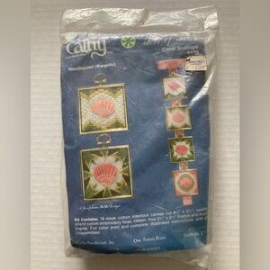Cathy Needlecraft Coral Scallops Set of 4 Needlepoint (Bargello)